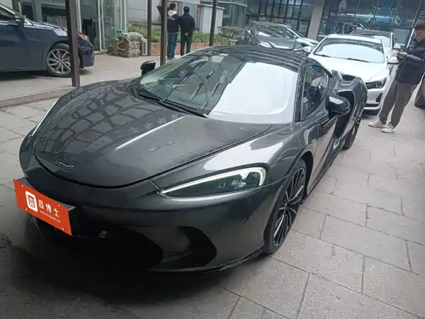 McLaren GT 2023