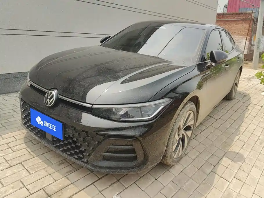 Volkswagen Passat 2025