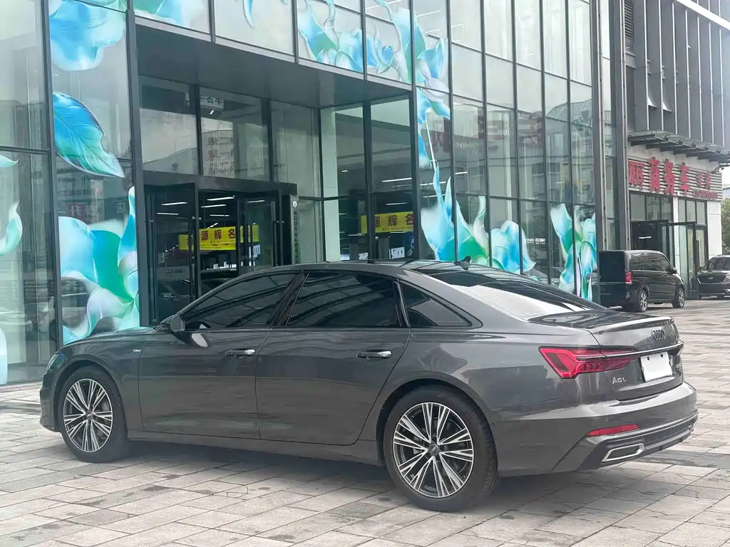 Audi A6L 2020