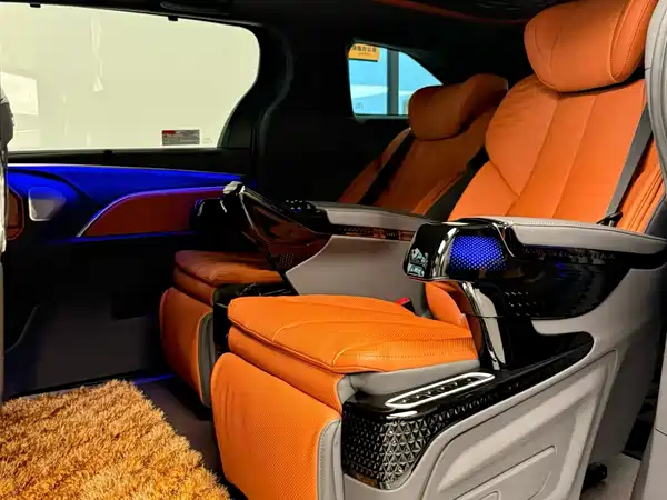 Toyota Sienna 2025