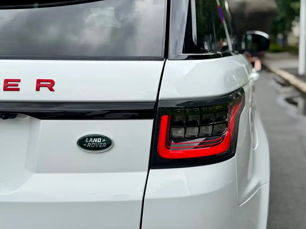 Land Rover Range Rover Sport 2018 — фото 9