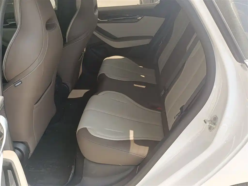 BYD Qin PLUS 2025 — фото 17
