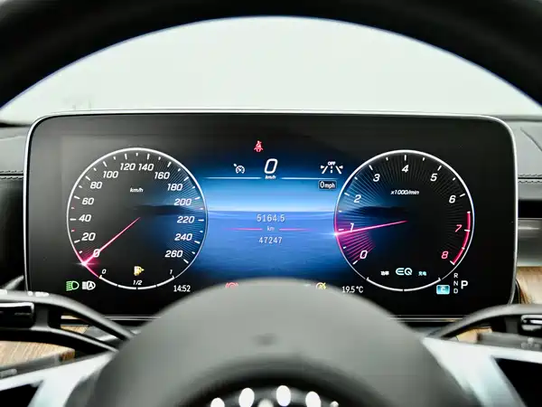 Mercedes-Benz C-Class 2022