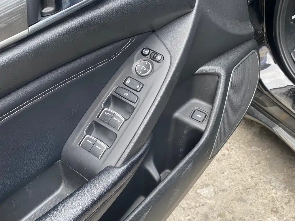 Honda Accord 2019 — фото 17