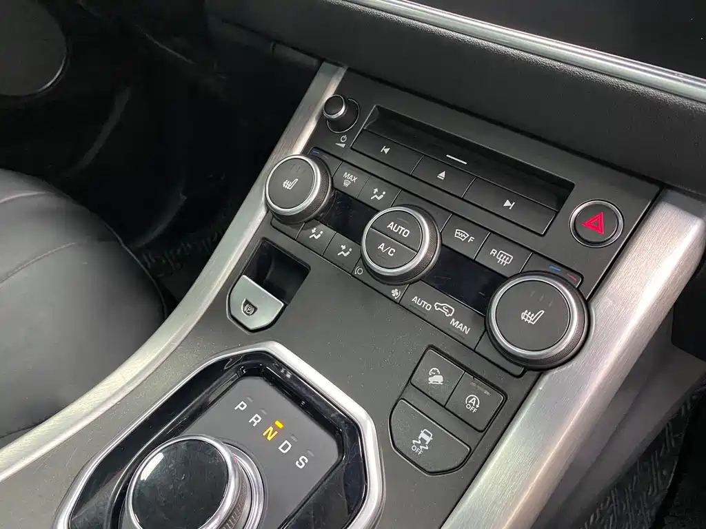Land Rover Evoque 2018 — фото 12