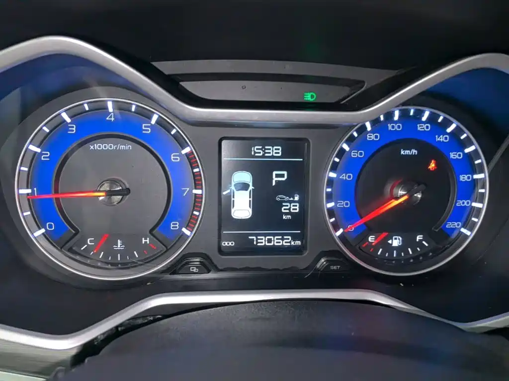 Geely Vision X3 2018 — фото 12