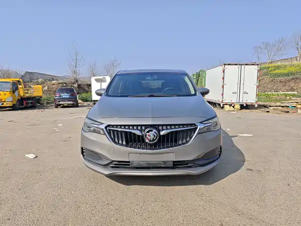 Buick GL6 2018