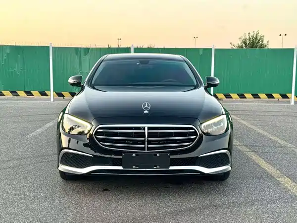 Mercedes-Benz E-Class 2021