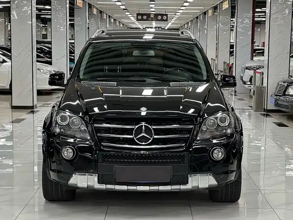 Mercedes-Benz M-Class AMG 2011
