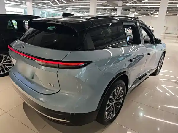 NIO ES6 2025