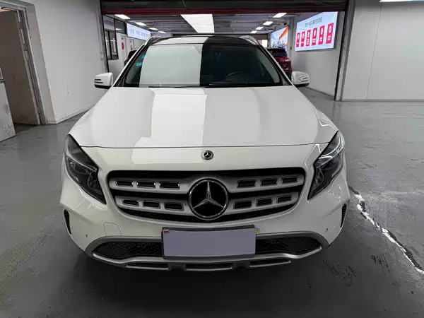 Mercedes-Benz GLA 2018