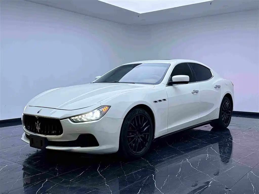 Maserati Ghibli 2015 — фото 1