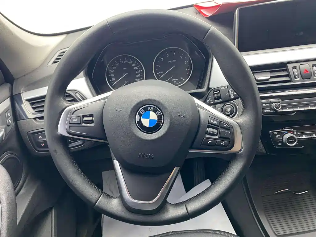 BMW X1 2017 — фото 23
