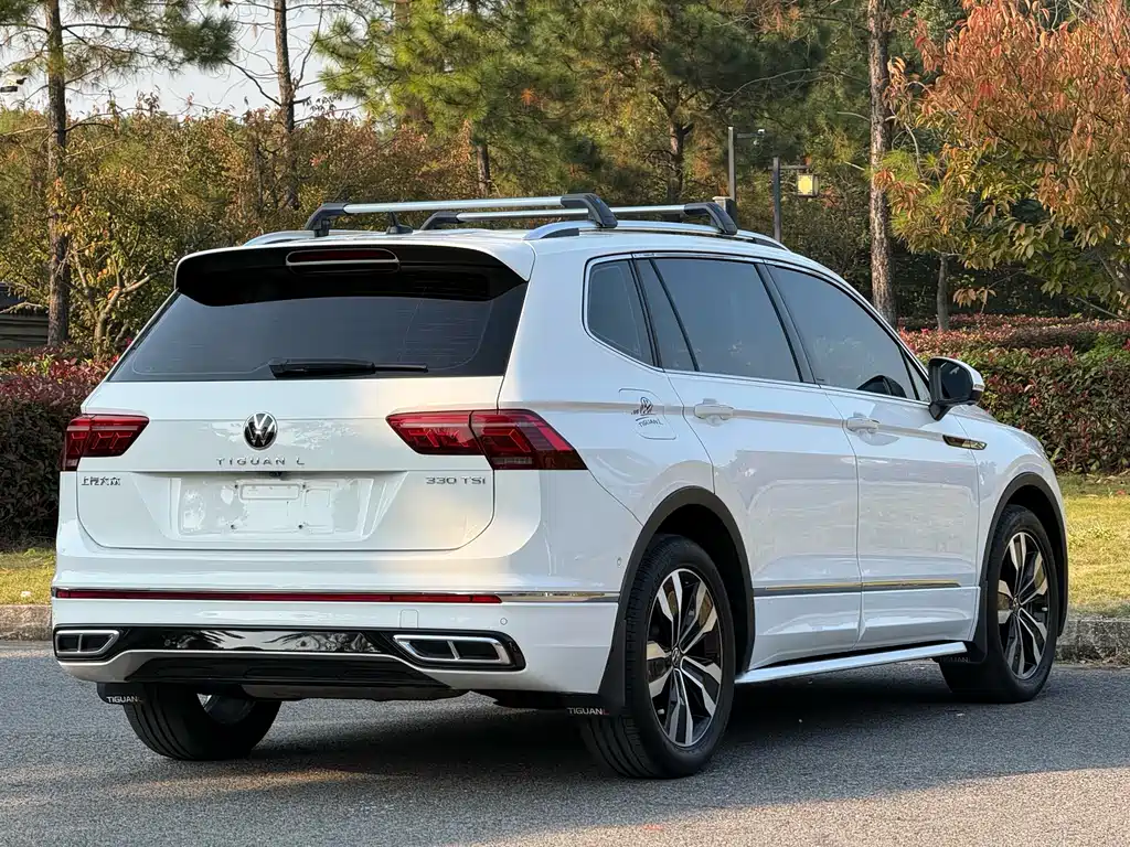 Volkswagen Tiguan L 2022 — фото 17