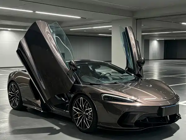 McLaren GT 2023