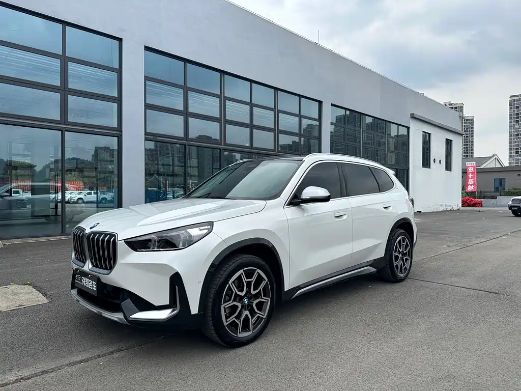 BMW X1 2024 — фото 1