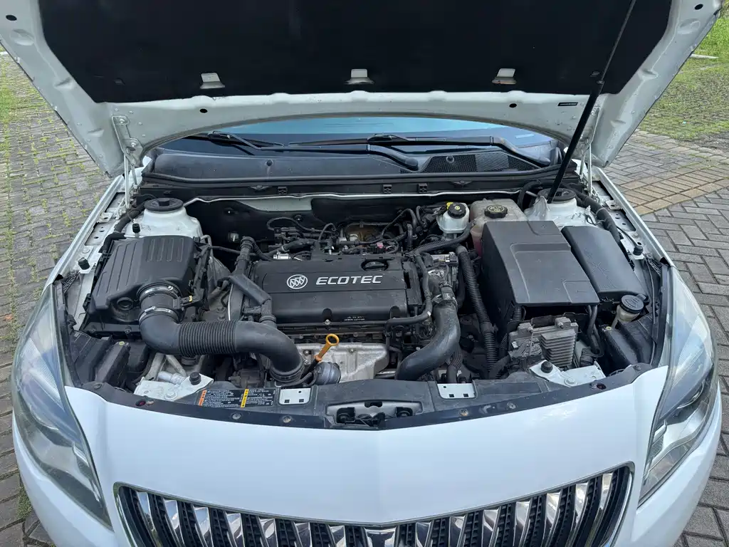 Buick Regal 2017 — фото 17