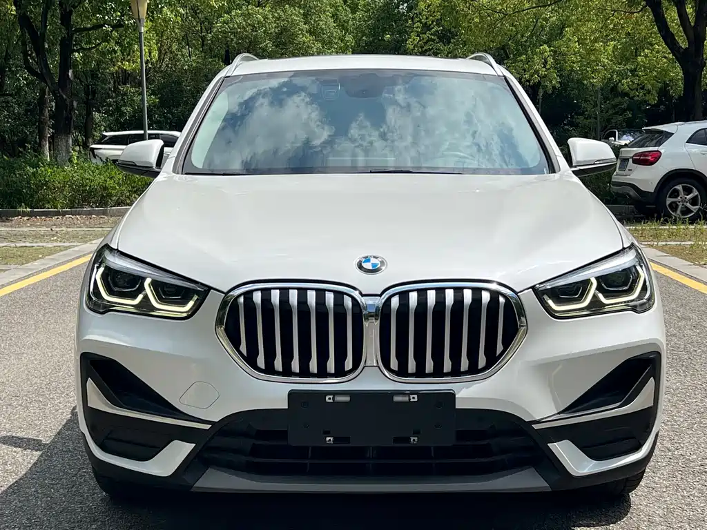 BMW X1 2022 — фото 2