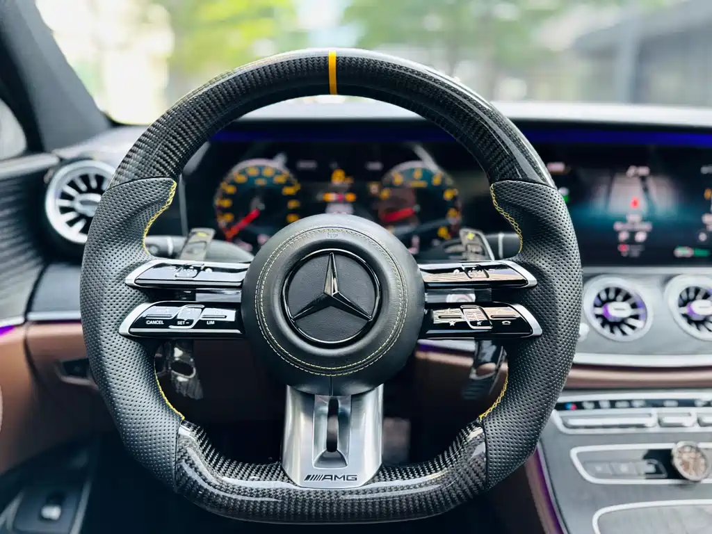 Mercedes-Benz E-Class 2022 — фото 16
