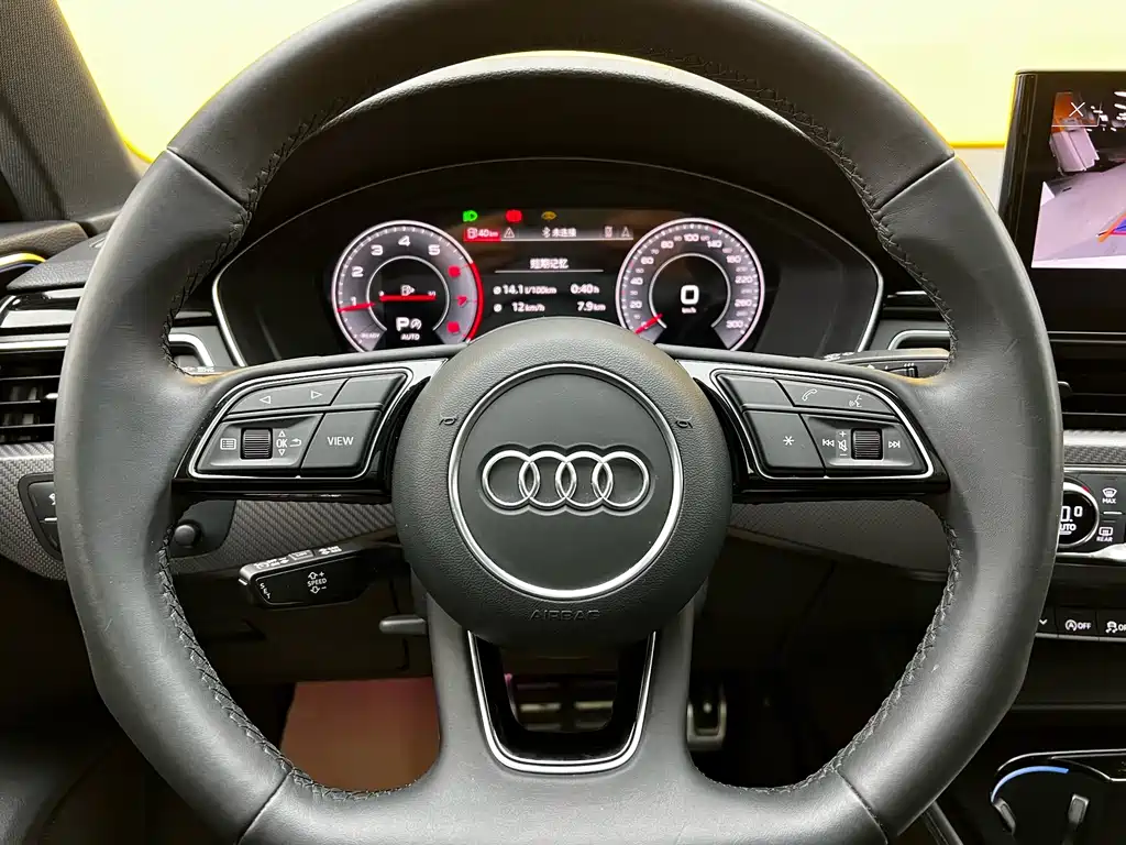Audi A4L 2024 — фото 11