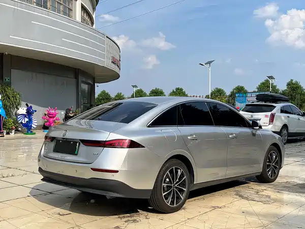 Roewe D7 2025