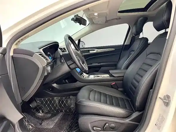 Ford Mondeo 2021