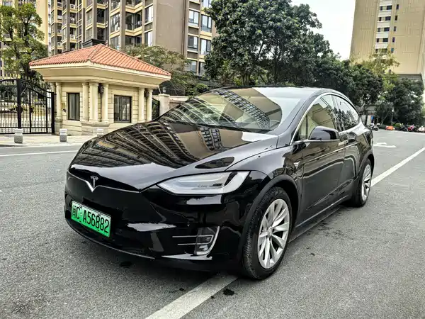 Tesla Model X 2016