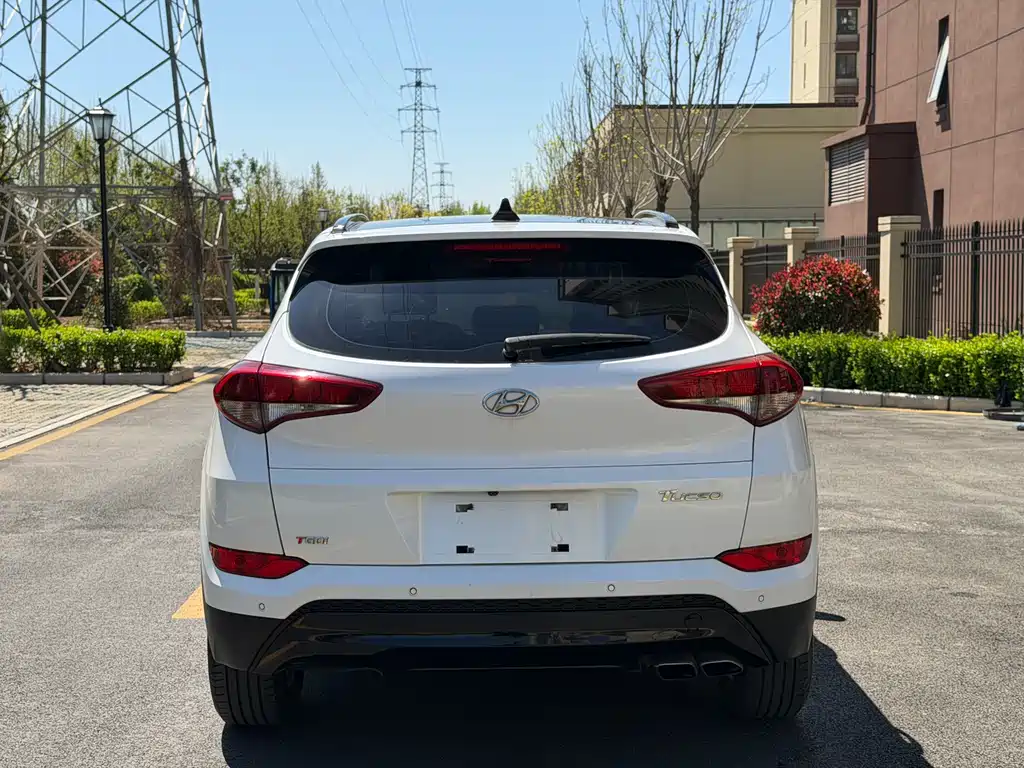 Hyundai Tucson 2016 — фото 8