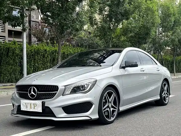 Mercedes-Benz CLA 2015