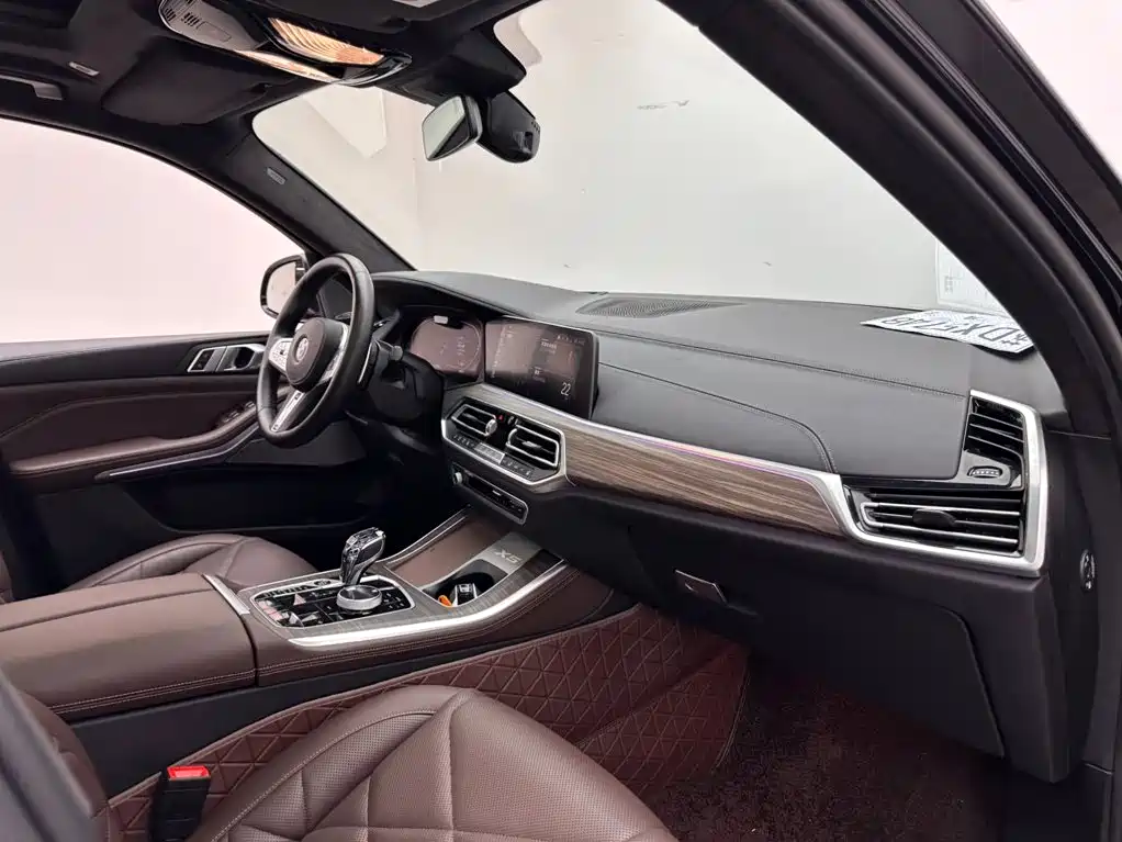 BMW X5 2022 — фото 11