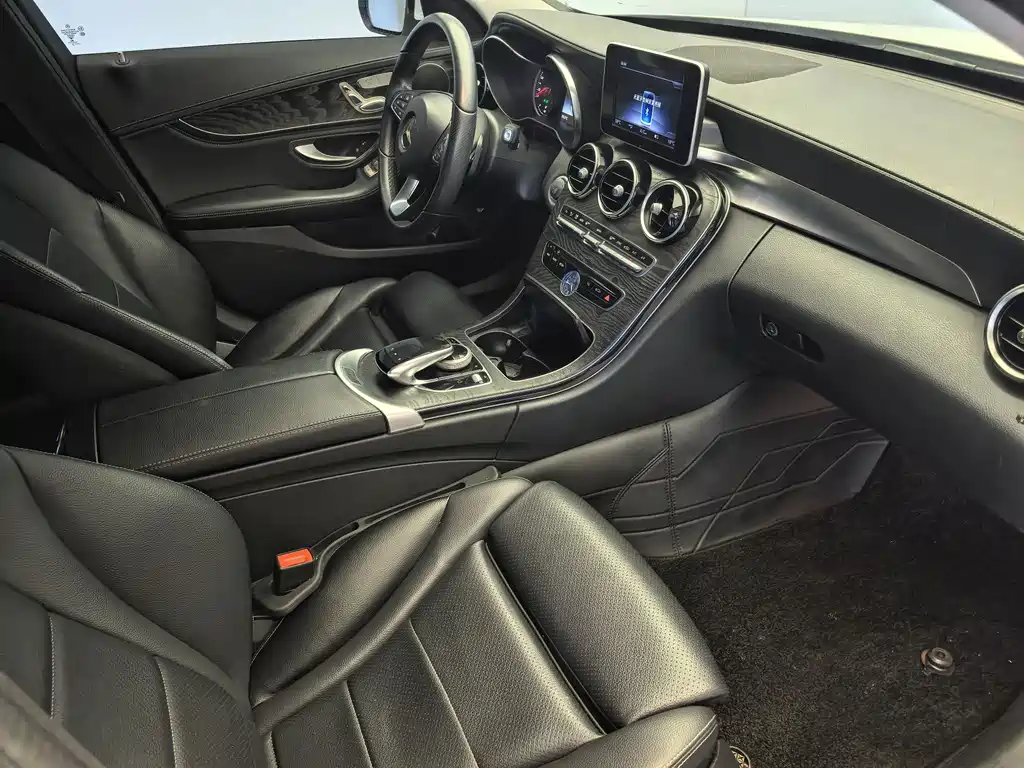 Mercedes-Benz C-Class 2018 — фото 14