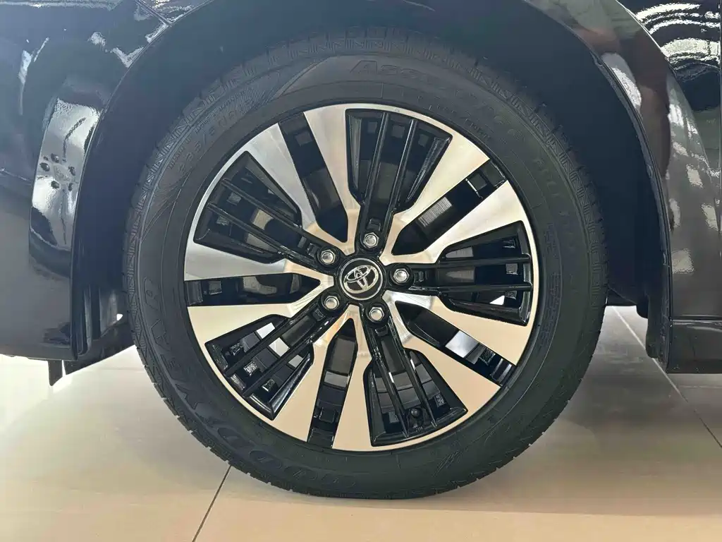 Toyota Alphard 2018 — фото 28