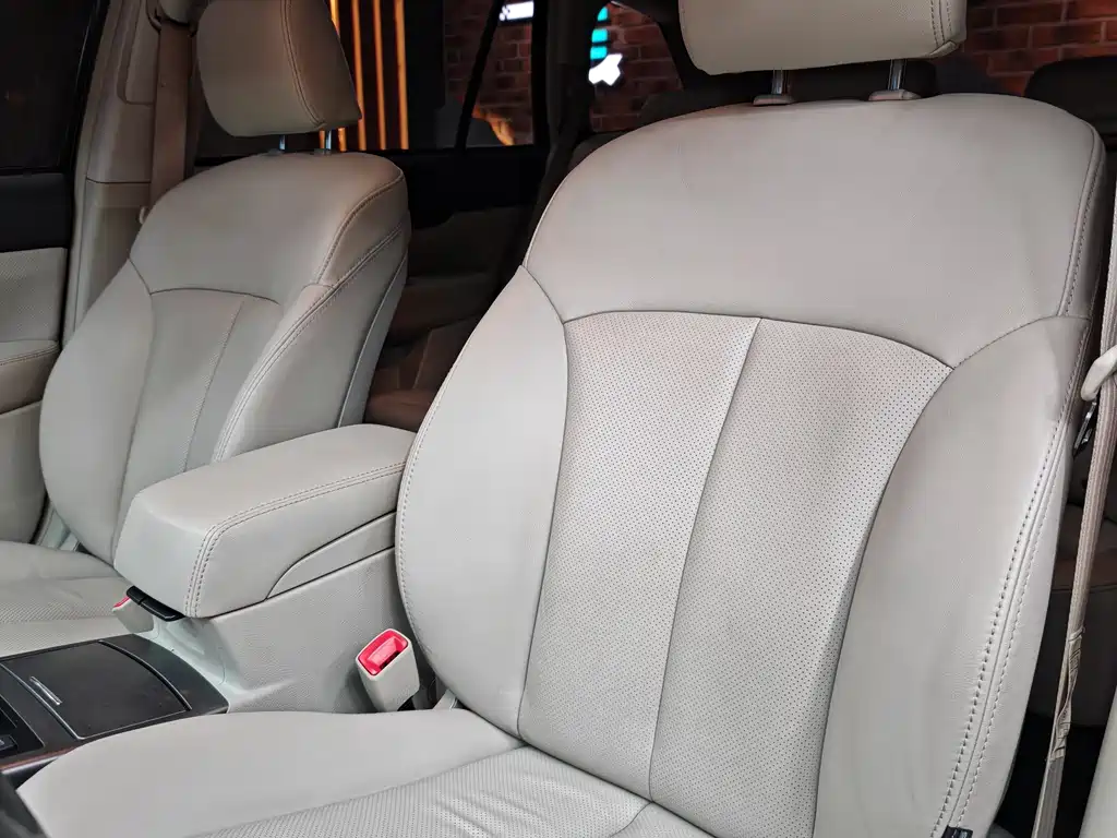 Subaru Outback 2011 — фото 24