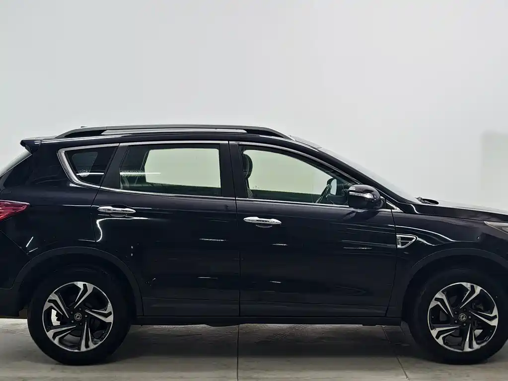 Dongfeng Fengshen AX7 2016 — фото 8