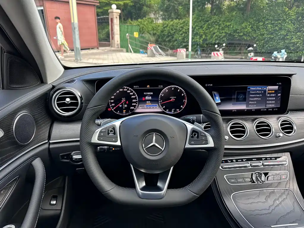 Mercedes-Benz E-Class 2018 — фото 10