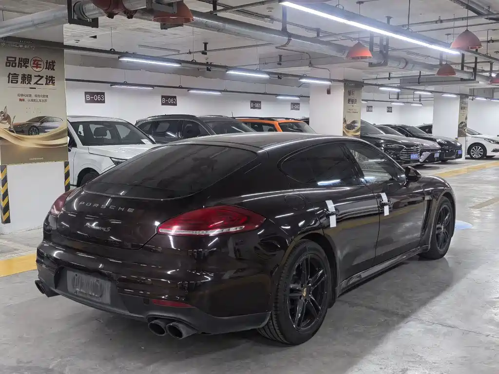 Porsche Panamera 2016 — фото 13