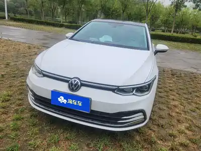 Volkswagen Golf 2021