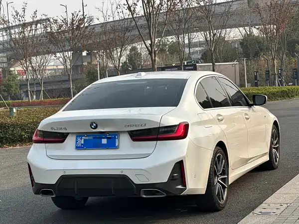 BMW 3 Series 2023