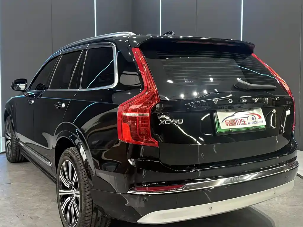 Volvo XC90 Plug-In Hybrid 2023 — фото 8