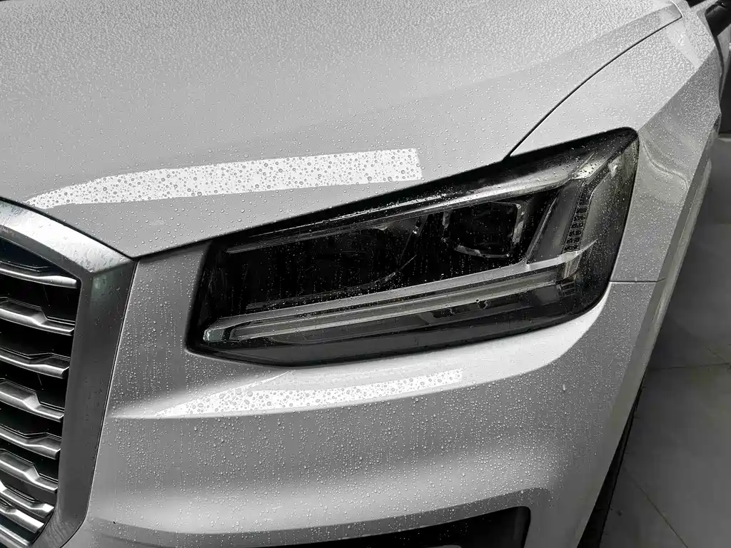 Audi Q2L 2019 — фото 2