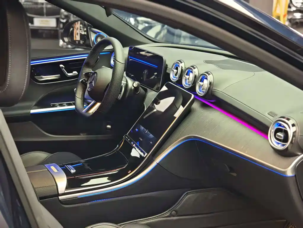 Mercedes-Benz C-Class 2022 — фото 6