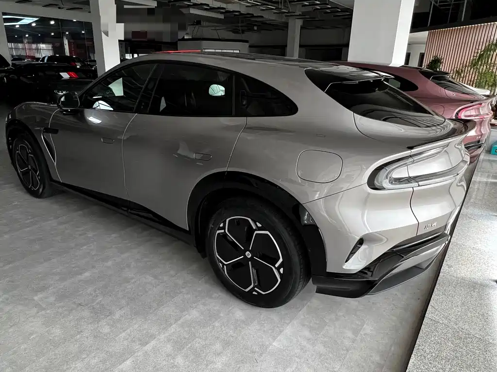 Xiaomi YU7 2025 — фото 14