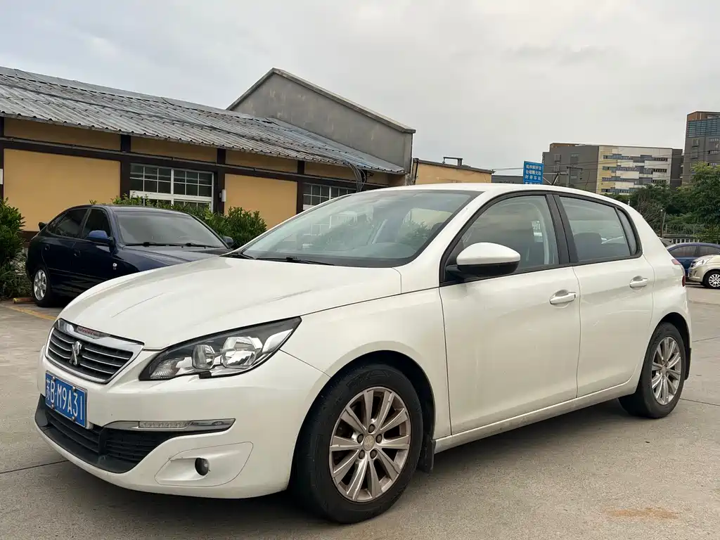 Peugeot 308S 2015