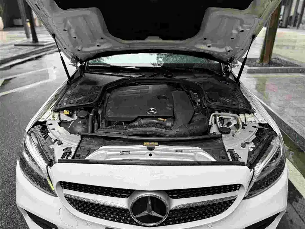 Mercedes-Benz C-Class 2019