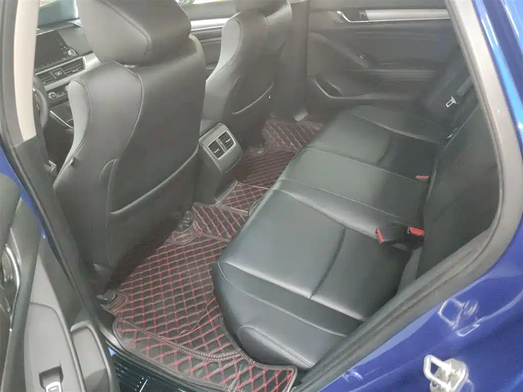 Honda Accord 2019 — фото 13