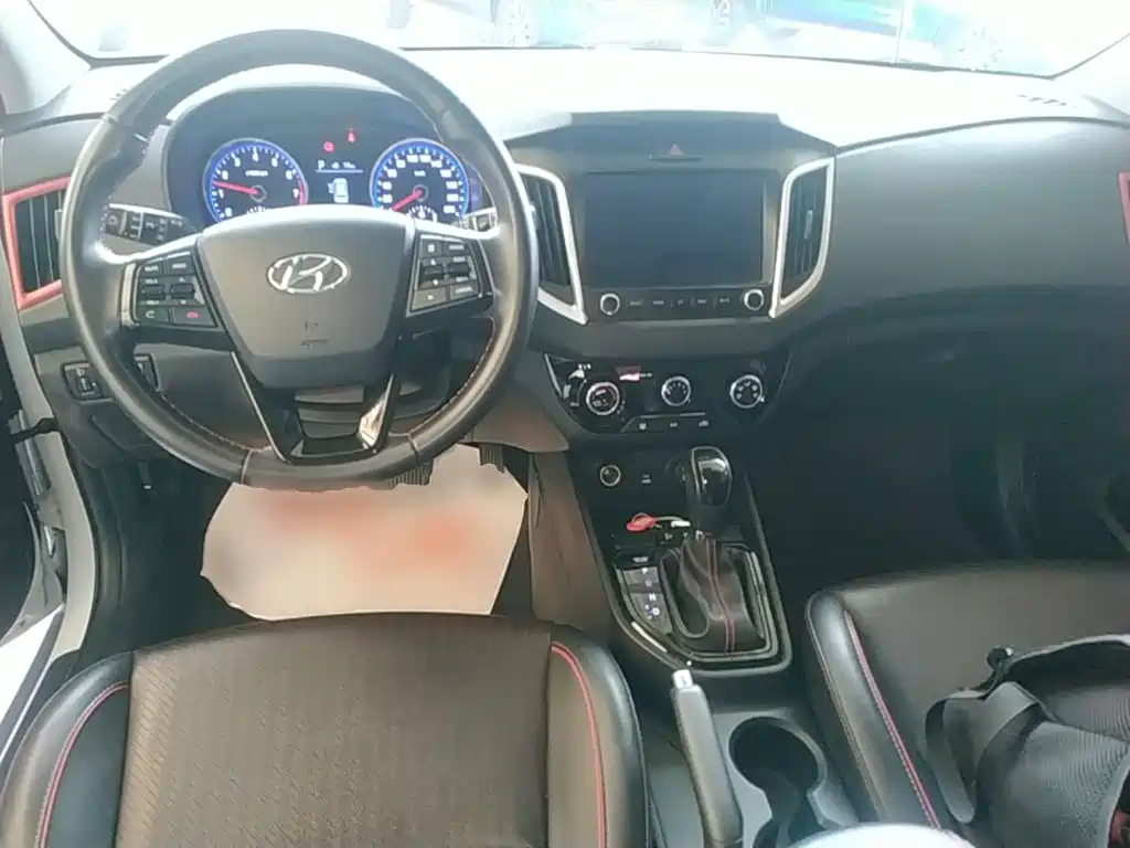 Hyundai ix25 2019 — фото 10