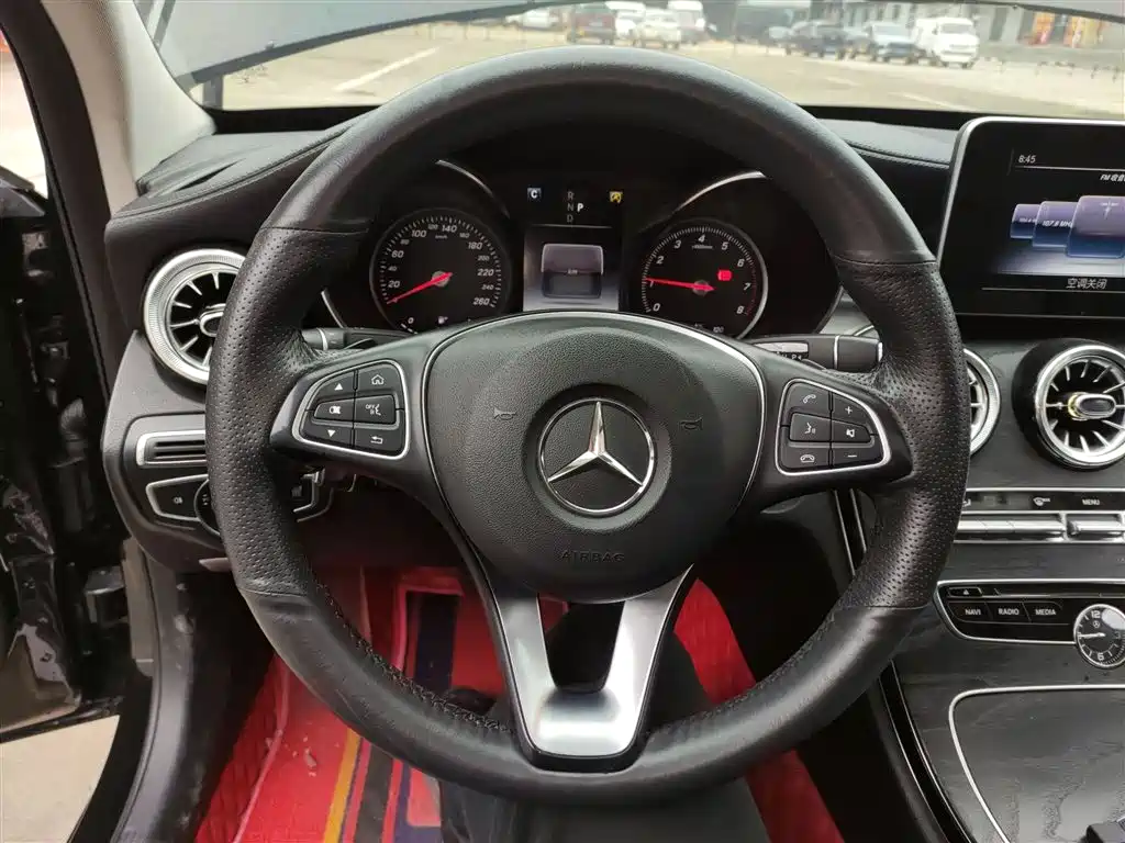 Mercedes-Benz C-Class 2017 — фото 11