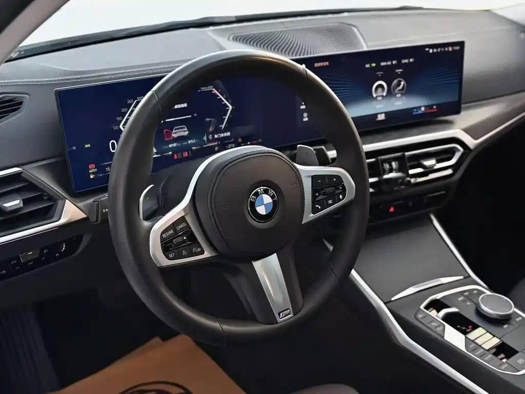 BMW 3 Series 2023 — фото 17