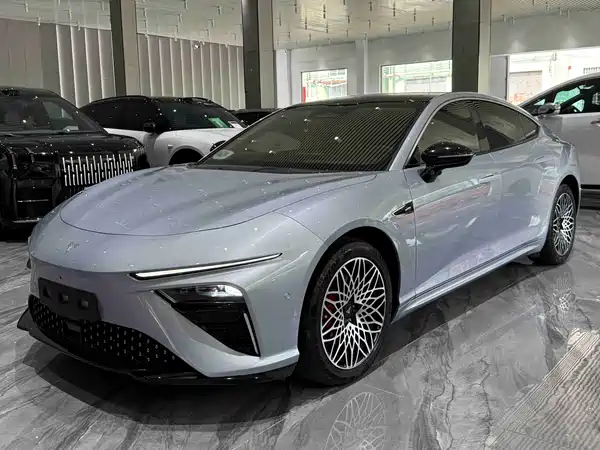 Neta S 2023