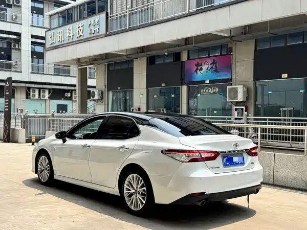 Toyota Camry 2019